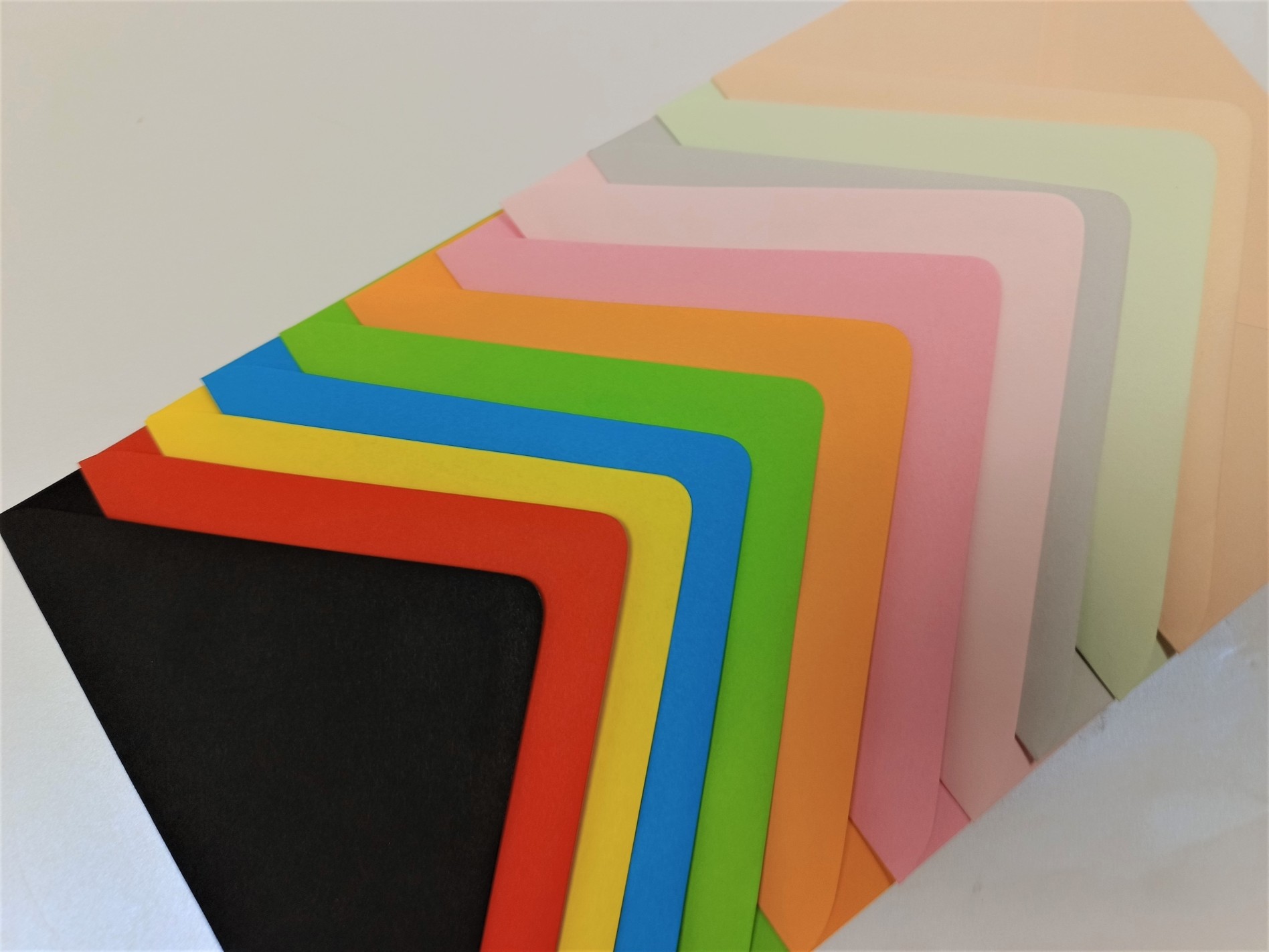 Rainbow Envelope B6 Gummed R96 Grey 80g Rainbow Envelope B6 Gummed R96 Grey 80g
